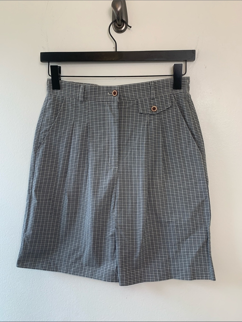 Joff NWOT Vintage Dress Short, High Rise, Front Pleats w Button Detail,Pockets
